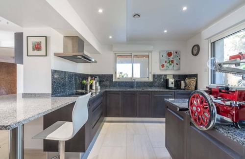 Aix-en-Provence Villa | Villa Avec Piscine et Terrain de Tennis à 10 Minutes D'aix