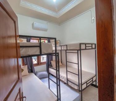 Central Yogyakarta House | Villa Bapak Ibu Malioboro