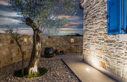 Jursici House | Villa Batana, a warm, private and pet friendly villa