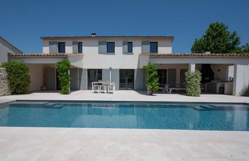 Malaucene Villa | Villa Beaumont – Luxury holiday villa in Malaucène with heated pool and Mont Ventoux views
