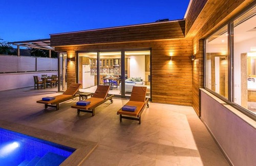 Islamlar Villa | Villa Bella 2 Sleeps 4 Isolated Honeymoon Heated Pool