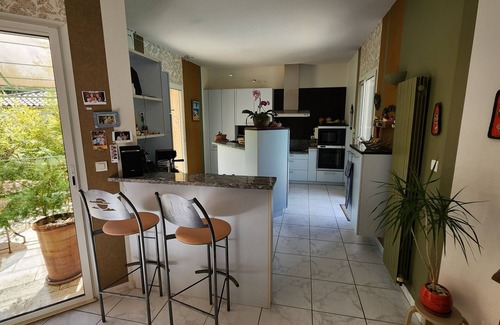Saint-Gely-du-Fesc Villa | Villa between sea and scrubland quiet with large pool