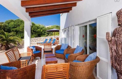 Binibeca Villa | Villa Bini Xoroi - Fabulosa propiedad para grupos