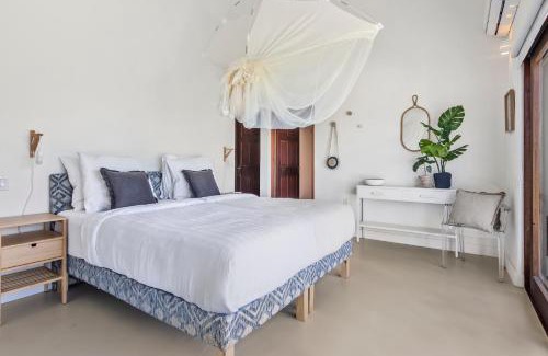 Jan Thiel Villa | Villa Blou, steps from the Jan Thiel Beach