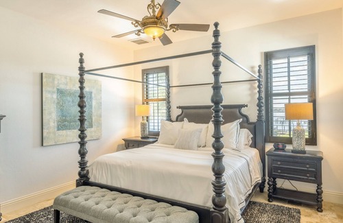 Yacht Club Villa | Villa Brielle is the epitome of waterfront luxury and relaxation. YOU DESERVE IT