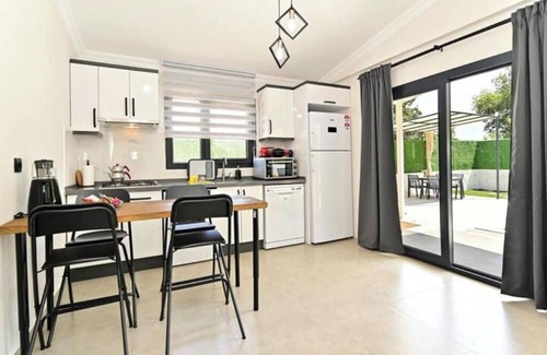Fethiye Apartment | Villa Bunny-Private Pool & Large Garden in Kayaköy