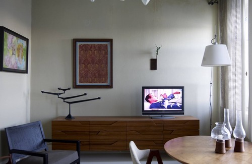Mandraki House | VILLA CALLIOPE A TOWNHOUSE ON A VOLCANIC ISLAND IN THE AEGEAN SEA
