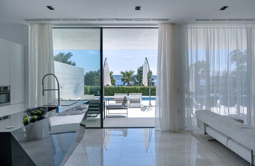 Starigrad Villa | Villa Calmissima 2 Starigrad with private pool and jacuzzi by the sea