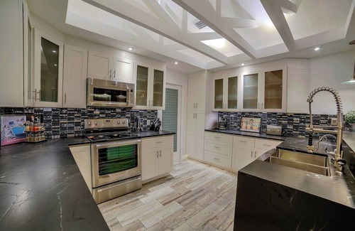 Pelican Ski Chalet | Villa Camelot