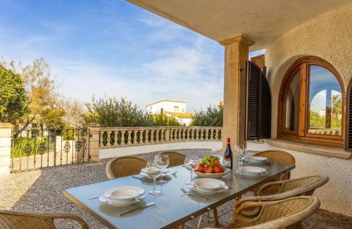 Urbanizacion S'Estanyol Villa | Villa Can Auba Only Families