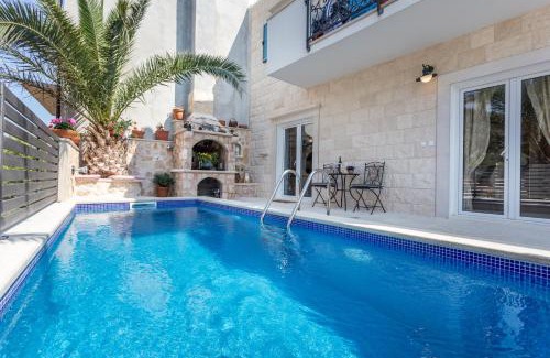 Hvar Old Town Apartment | Villa Capitis in the center