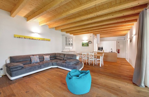 Portese Villa | Villa 'Carlotta' - Porto Portese with private pool, private terrace and air conditioning