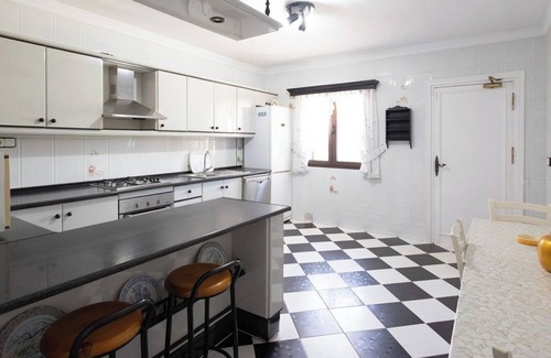 Benalup-Casas Vieja Villa | Villa Carmona Benalup-Casas Viejas by Ruralidays