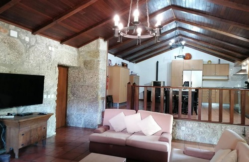 Bouro House | Villa 'Casa De Férias Do Parque Da Peneda' with Mountain View, Wi-Fi and Air Conditioning