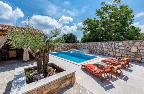Marcana Villa | Villa Casa di Roccia for 8 people in Central Istria - pet friendly with heated pool & jacuzzi