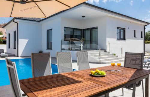 Skatari Villa | Villa Casa L