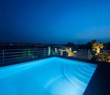 Canicattini Bagni Villa | Villa Casale Bagni with independent pool