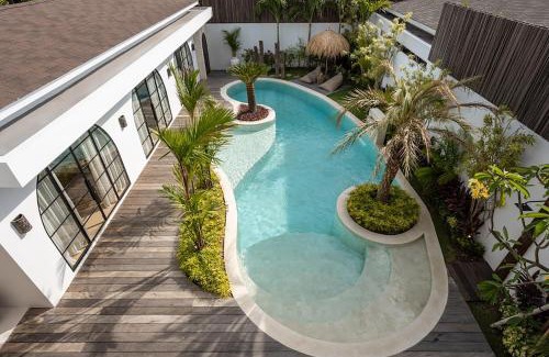 Berawa Villa | Villa Cebossa by Optimum Bali Villas