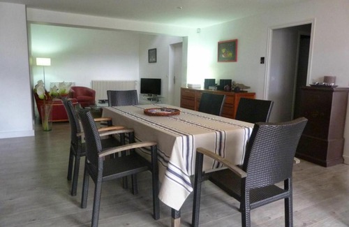 Chateauroux Villa | Villa Châteauroux, 3 pièces, 6 personnes - FR-1-591-20