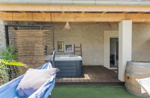 Pradons House | Villa chardonnay