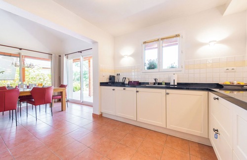 Vallon-Pont-d'Arc Villa | Villa Chateauvent for 8 people with private pool