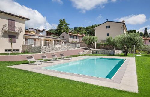 Cavaion Veronese Villa | Villa Chiara APT 1- Appartamento in villa con piscina