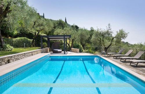 Torri del Benaco Villa | Villa Claudia with private Pool