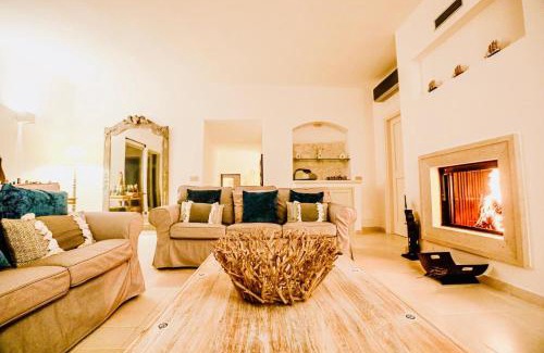 Ostuni Apartment | Villa Clive with Trullo Matto Plus