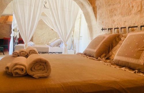Ostuni Apartment | Villa Clive with Trullo Matto Plus