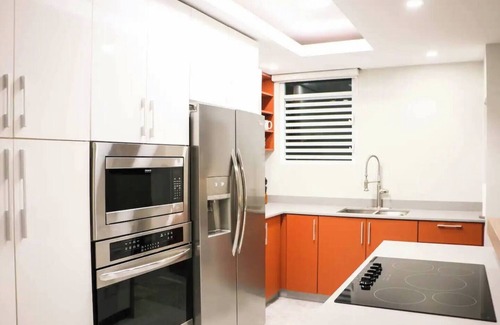 Ocean Park House | Villa Coco: Private Pool | 5 Min Walk to Beach