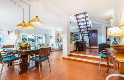 Praia das Macas House | Villa Colares Retreat, Pool, Beach, Sintra