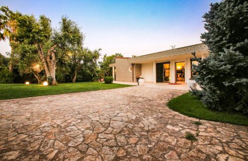 San Michele Salentino Villa | Villa con parco e piscina