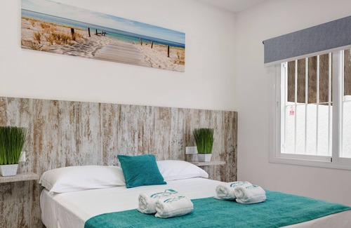 Torremolinos Villa | Villa Conchita By Seric, 15 'walking to the beach