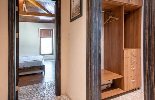 Balchik Villa | Villa Cook with Sea View - Heated Pool - at Balchik