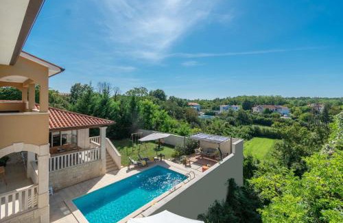 Tinjan Villa | Villa Coridigo - Unique High Position, Panorama Nature View, Cozy Dining Terrace, Fenced Property