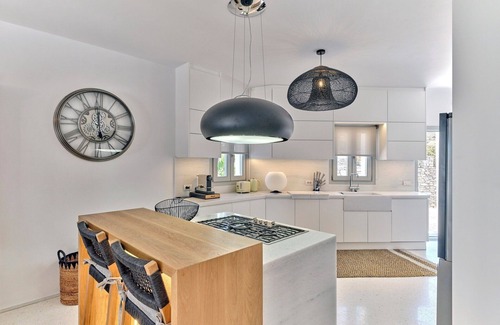 Paros Villa | Villa Costa Farangas with private pool close to the beach
