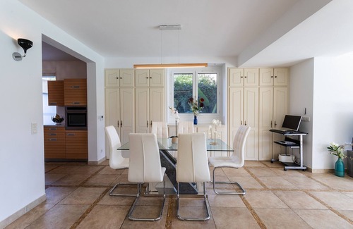 Cros-de-Cagnes Villa | VILLA COTE SUD VI4402 By Riviera Holiday Homes