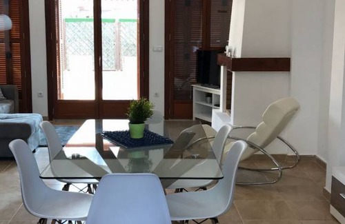 Caserio Los Tarquinos Villa | Villa Cuarzo - Luke Abbott