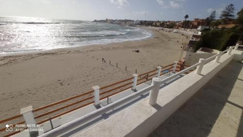 Santa Marinella Villa | Villa da 13 posti letto con discesa privata in spiaggia