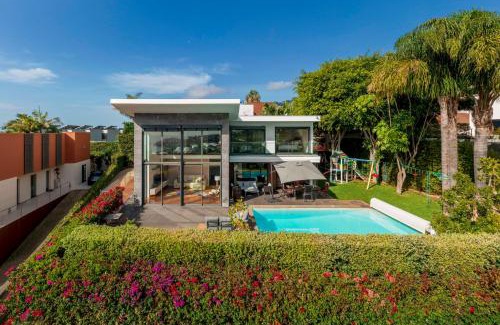 Sao Martinho Villa | Villa das Quebradas by An Island Apart