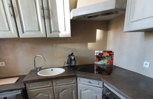 Hyeres City Centre Villa | VILLA DE MAITRE HYERES DOWNTOWN, VERY QUIET RESIDENTIAL AREA WITH AIR CONDITIONING