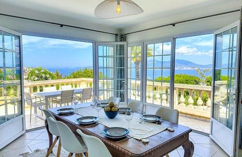 Pietrosella Villa | Villa de Prestige - clim - vue mer panoramique - piscine - 8 pers - 4 ch