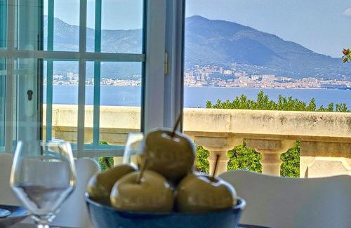 Pietrosella Villa | Villa de Prestige - clim - vue mer panoramique - piscine - 8 pers - 4 ch