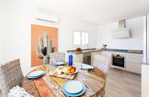 Los Pocillos Villa | Villa Delphi 3 bedroom villa