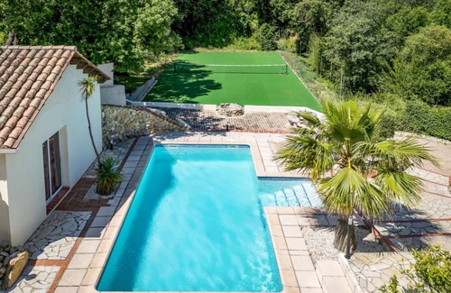 Laroque-des-Alberes Villa | Villa des Alberes by Villa Plus