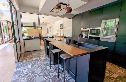 Anglet House | Villa des Pins, design, close to the beach and with pool
