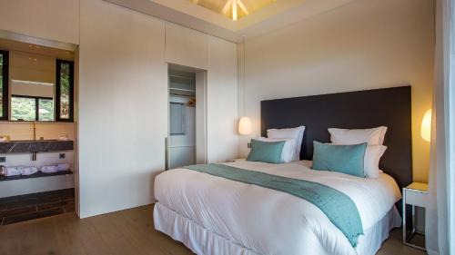 Corossol Villa | Villa Designed with Natural Elements