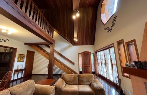 Alto do Capivari House | Villa di Caserta by Capivari Lodge Home