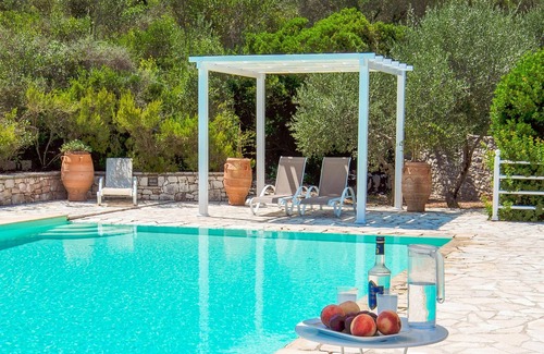 Katsimatika Villa | Villa Dionisis in Paxi