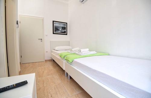 Neum House | Villa Doris - Twin Room with Balcony 1